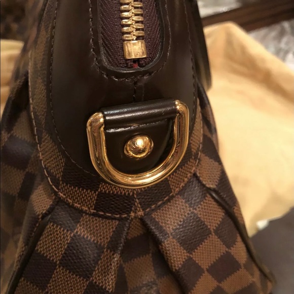 💎 Authentic Louis Vuitton Damier Trevi GM 💎 - Picture 9 of 13